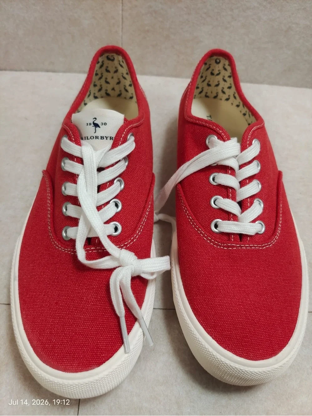 NWOB Tailorbyrd Coral Canvas Low-Top Sneakers men’s Size 8.5